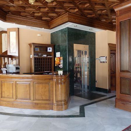 Hotel Aranda Аранда-де-Дуэро Экстерьер фото
