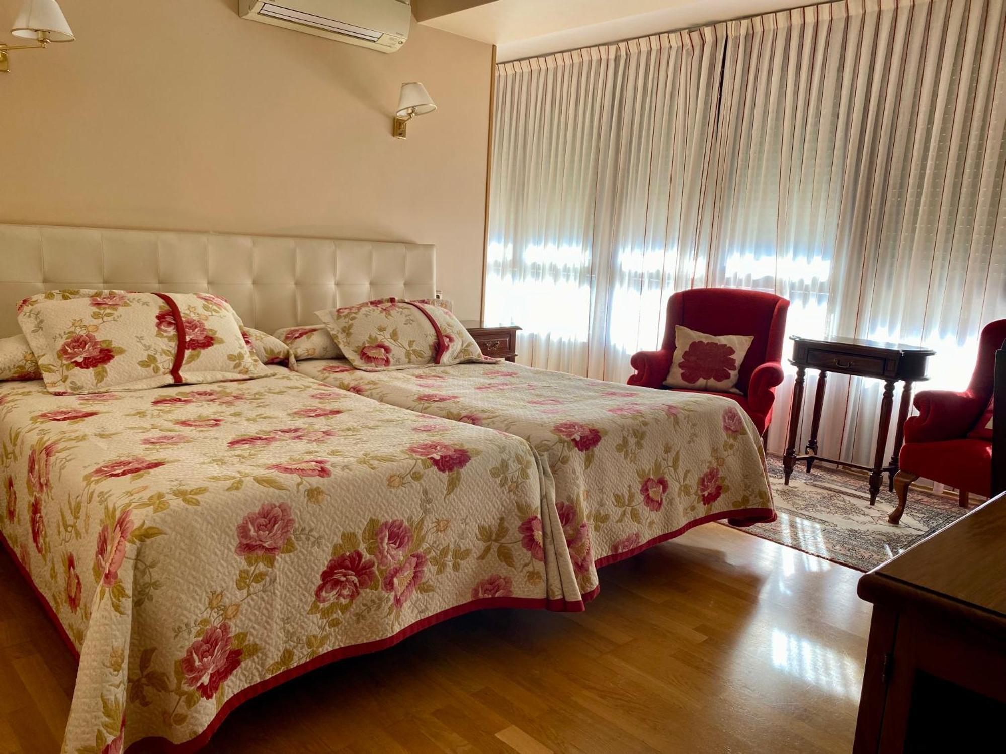 Hotel Aranda Аранда-де-Дуэро Экстерьер фото